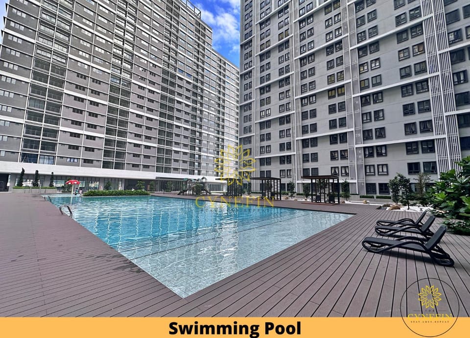 Swimming pool, Swimming pool