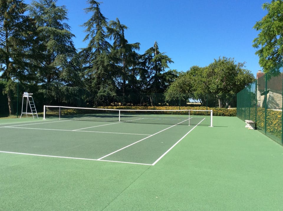 Tennis court