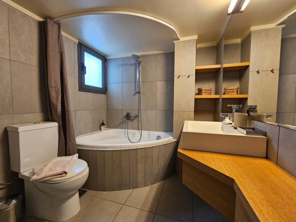 Toilet, Bathroom, Bath, towels