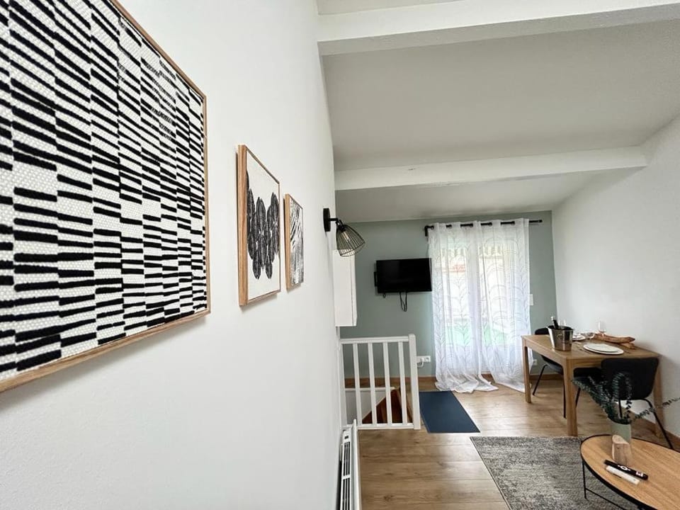 Belin Cool terrasse et parking proche centre ville Apartment in Reims