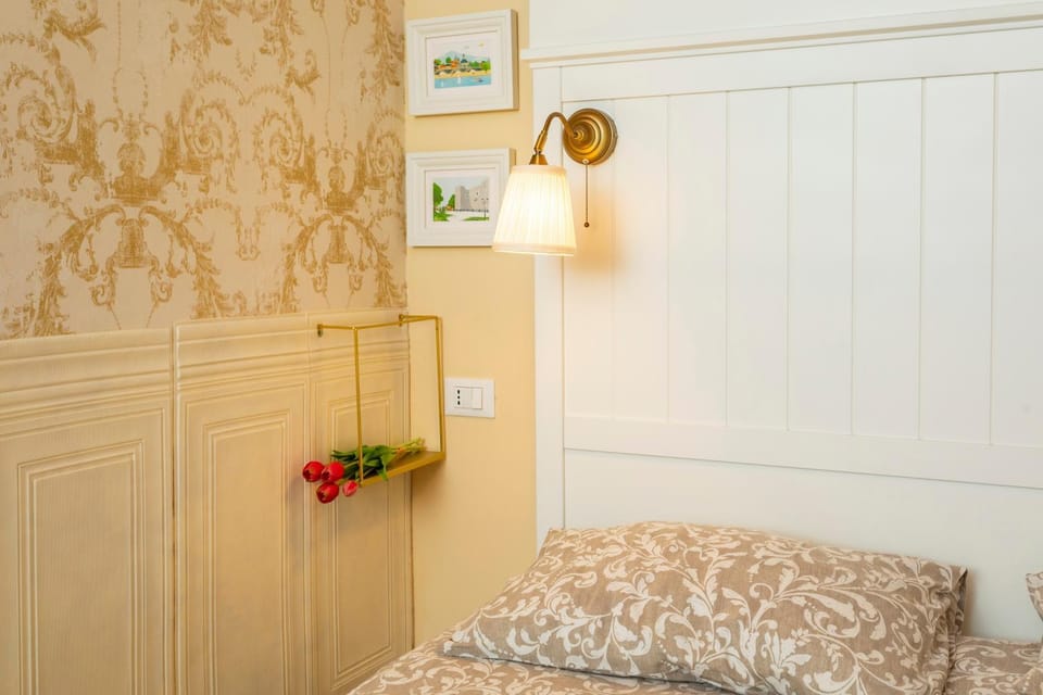 Property building, Living room, Bedroom