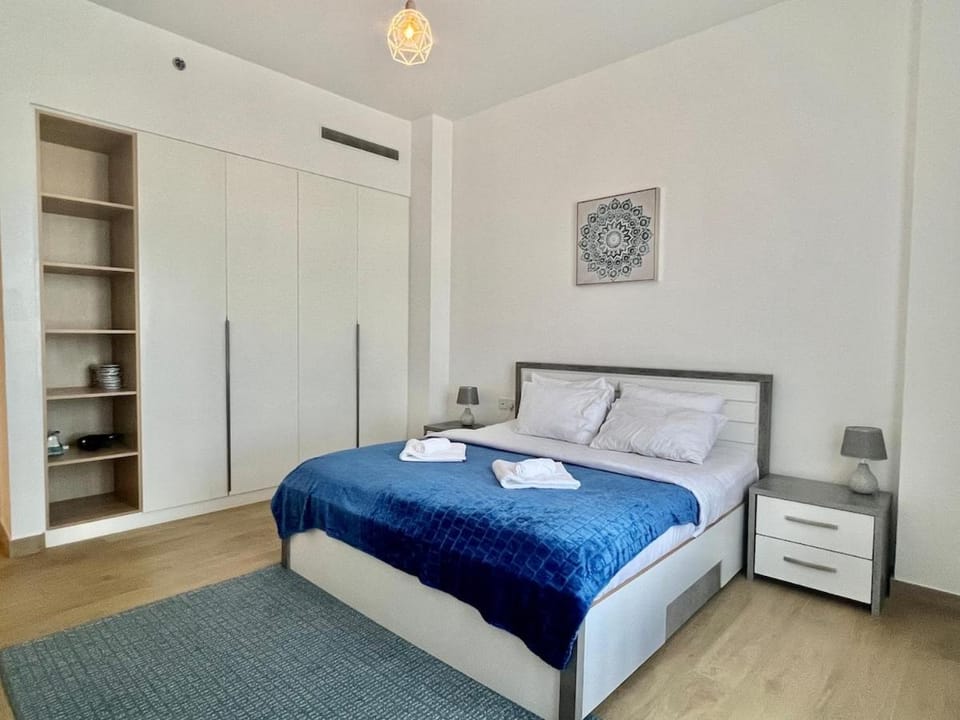 2 Bedrooms with Private Beach and Work Station Apartment in Dubai