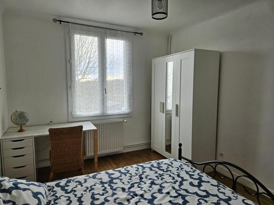 Bed, Bedroom, wardrobe
