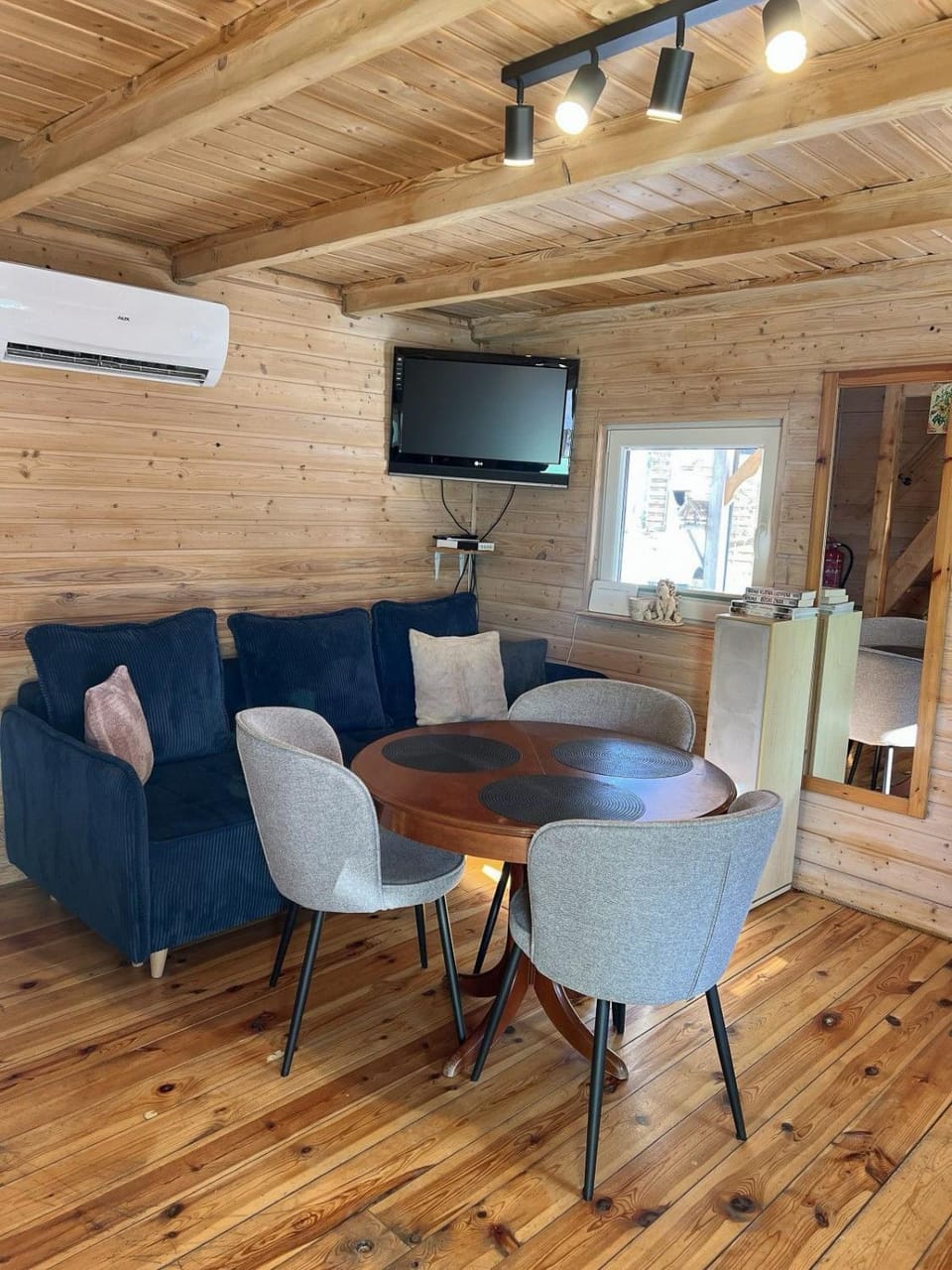 TV and multimedia, Living room