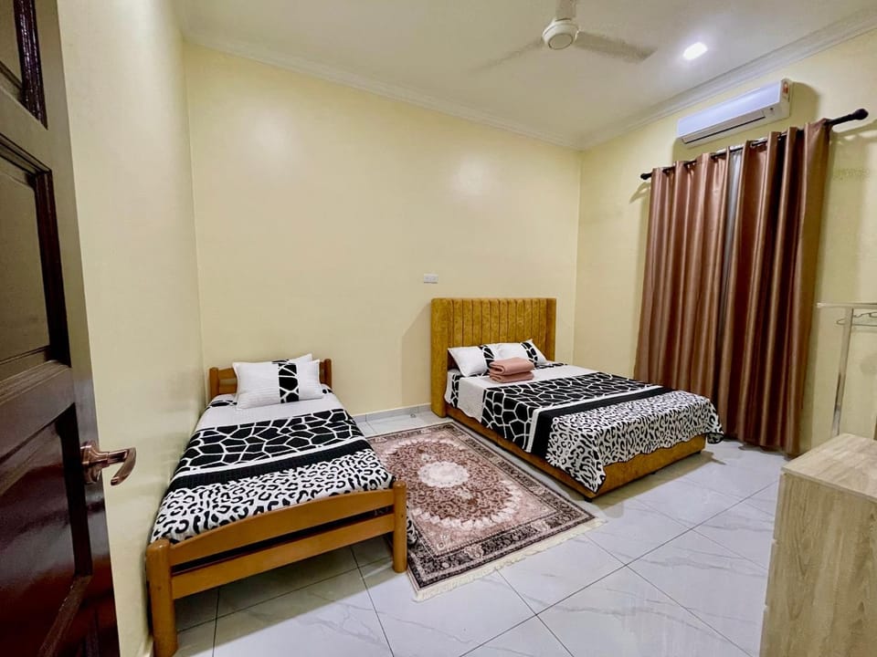 dayah homestay House in Perak Tengah District
