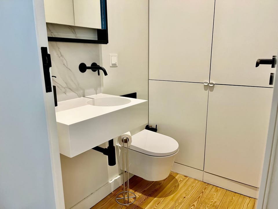 Toilet, Bathroom