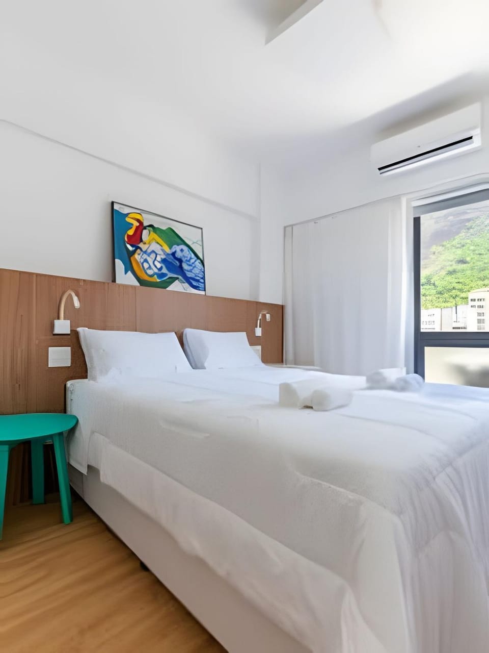 Bed, Photo of the whole room, Bedroom, air conditioner