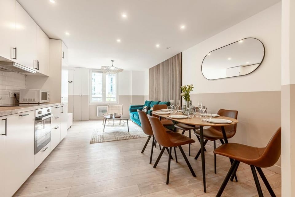 11Opera Grands Boulevards Paris02 AC Apartment in Paris