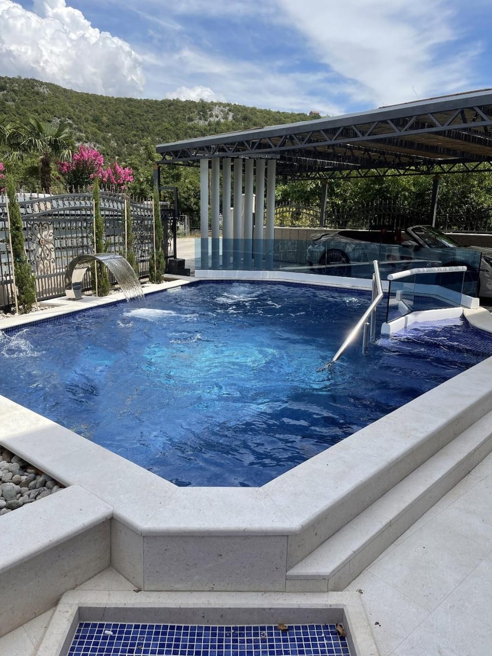 Massage, Pool view, Swimming pool