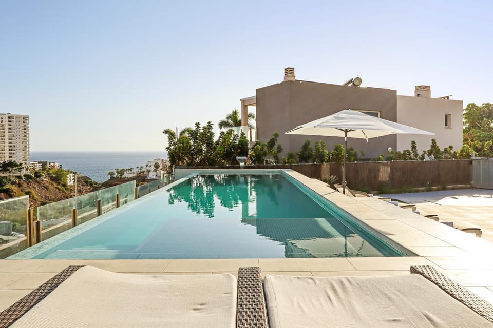 Nirvana - Luxury Villa with heated pool House in Canary Islands