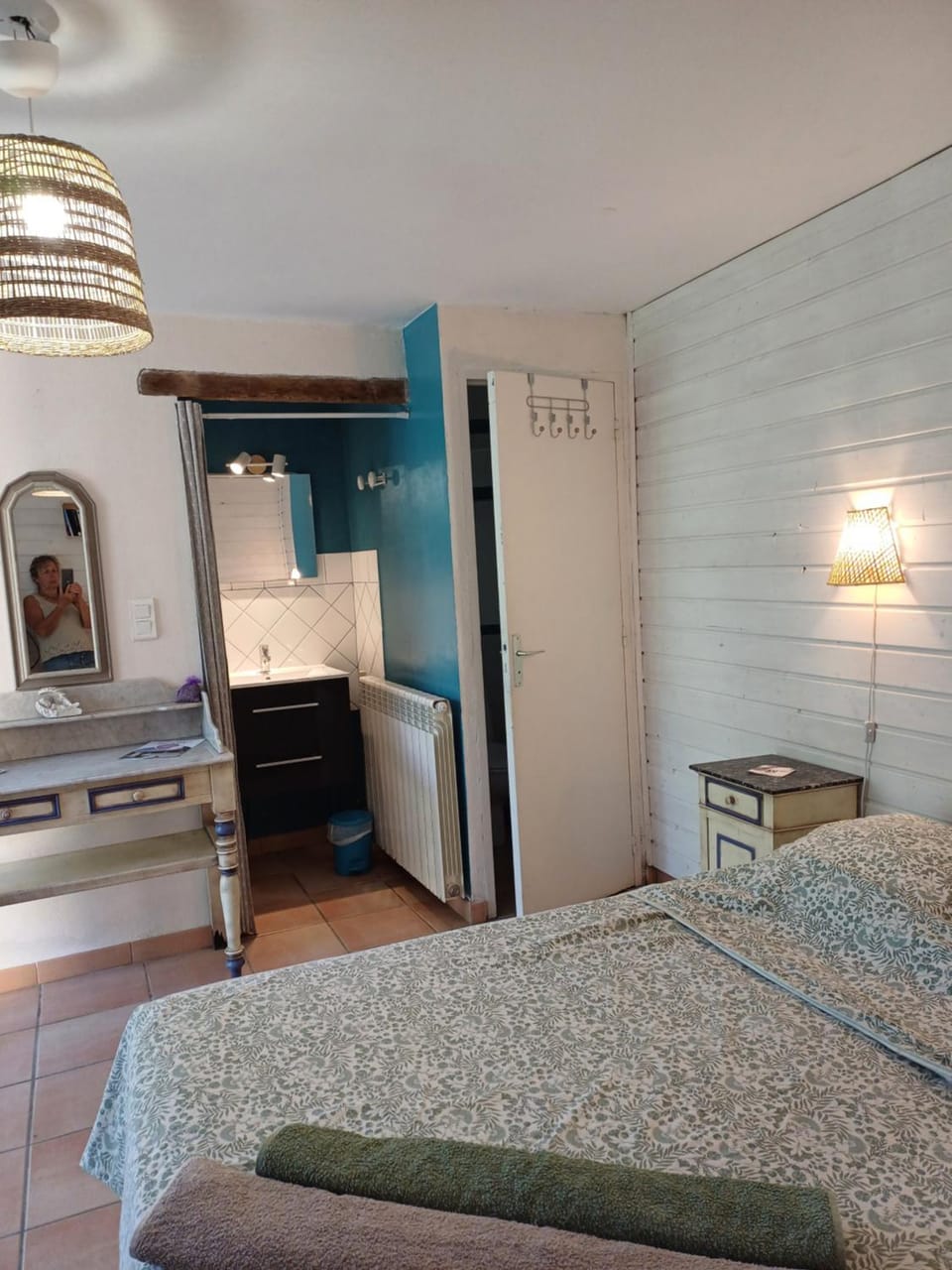 chambre dans ferme provençale Bed and Breakfast in Provence-Alpes-Côte d'Azur
