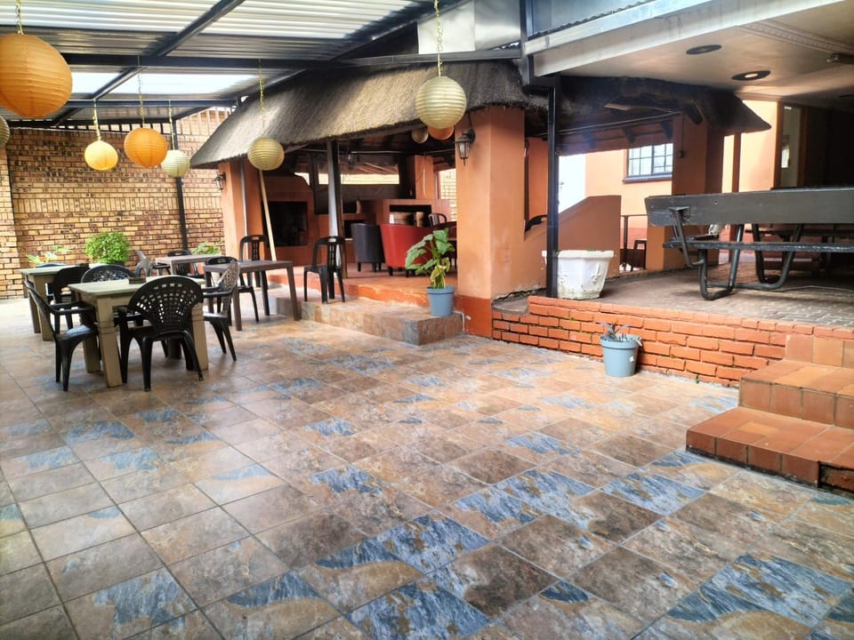 KILIMANJARO Guest House Bed and Breakfast in South Africa