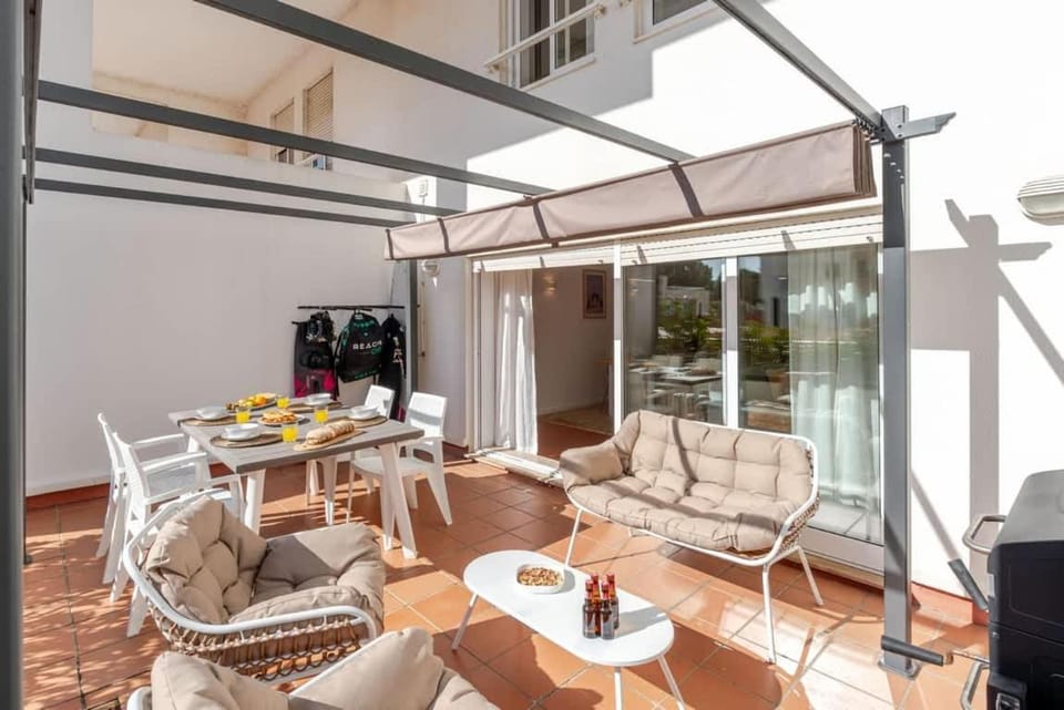 Seabreeze Duplex – Beach & Terrace Apartment in Viana do Castelo