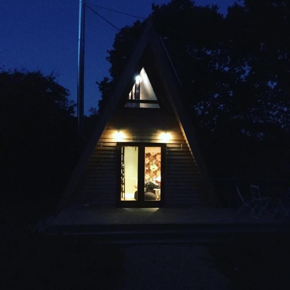 Aframe Tiny Home SILVA with private hot tub Chalet in New Forest District