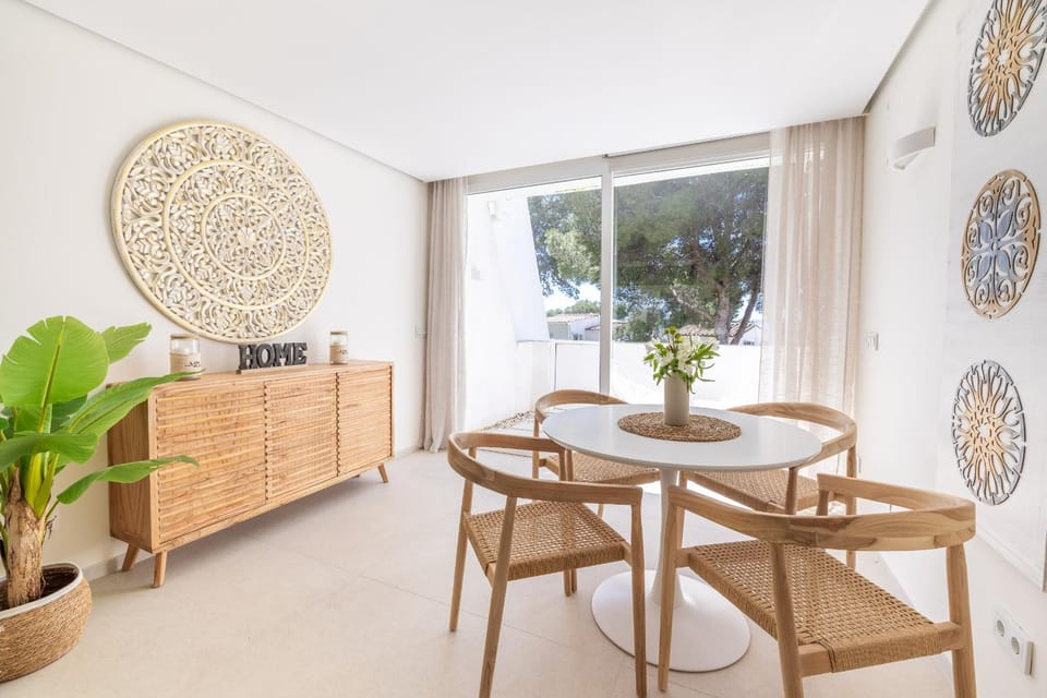 AR4 Cosy, one-bed with sea views Apartment in Estepona