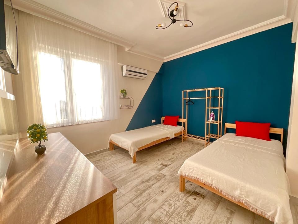 Bed, TV and multimedia, Bedroom, flat iron, wardrobe, air conditioner