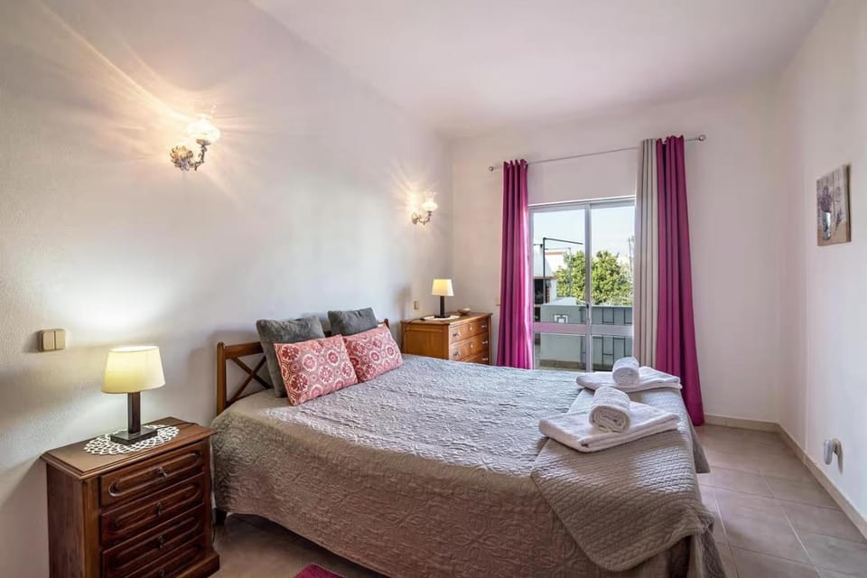 Maison de vacances Casa Rocha House in Faro District