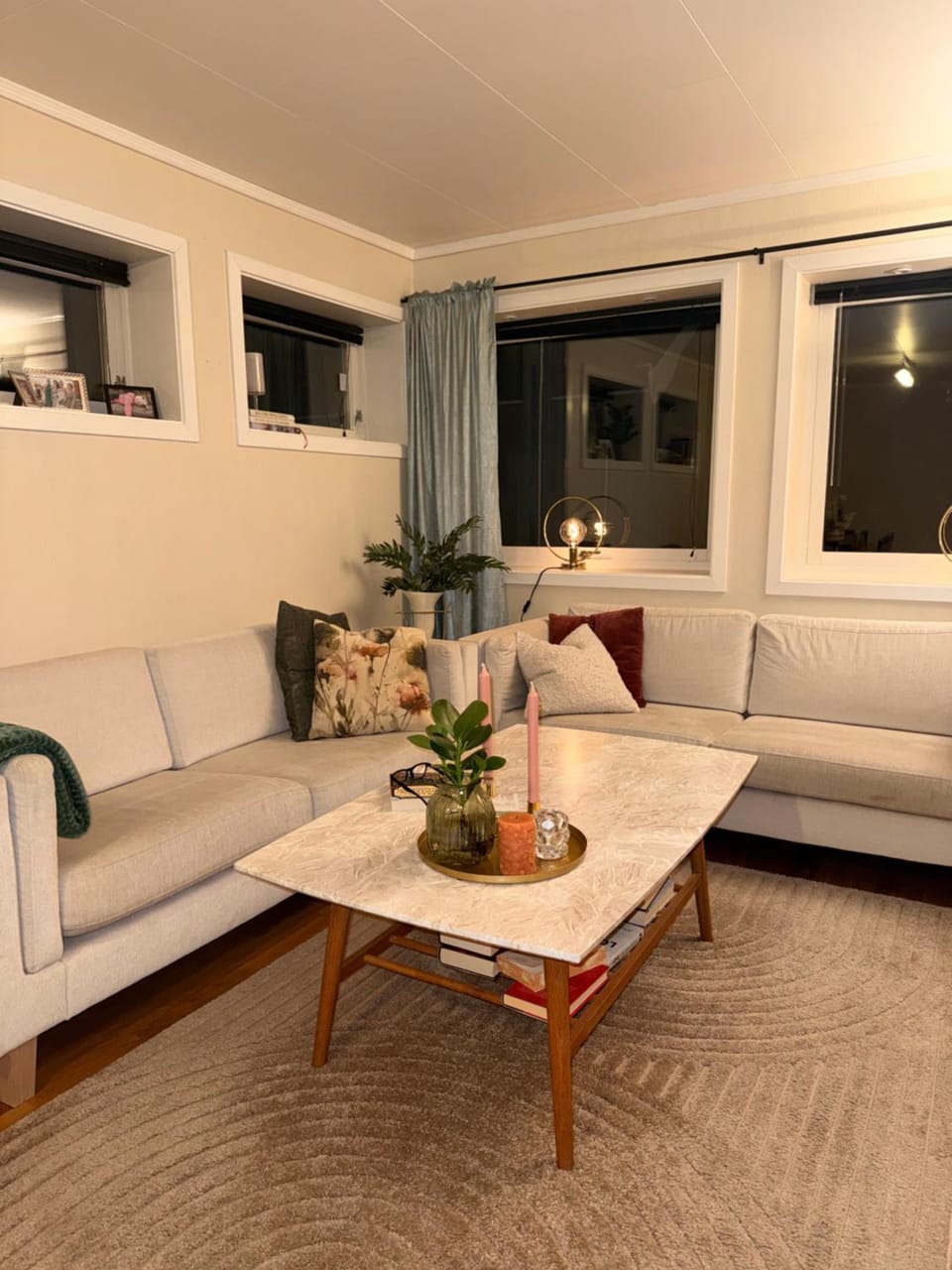 Cozy feel home 2 bedroom and 1 sleeping coach apartment Apartment in Tromso