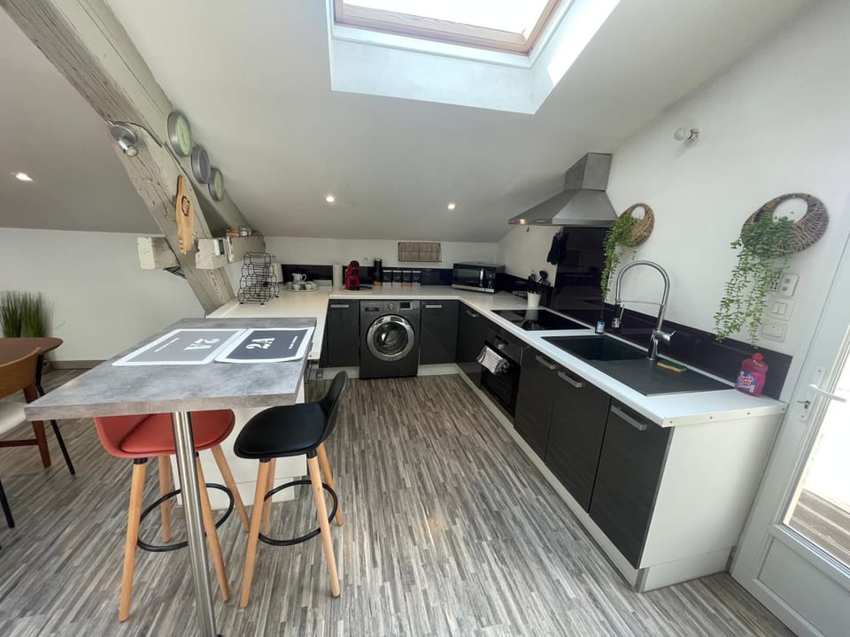 Le Petit Capo Calme Proche Centre ville Gare Apartment in Valence