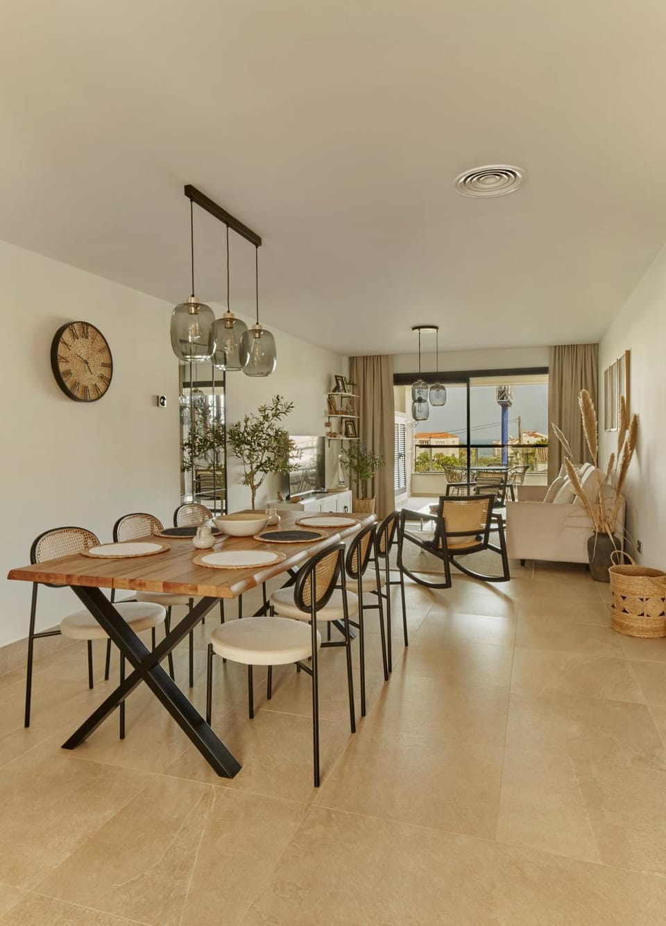 Living room, Dining area