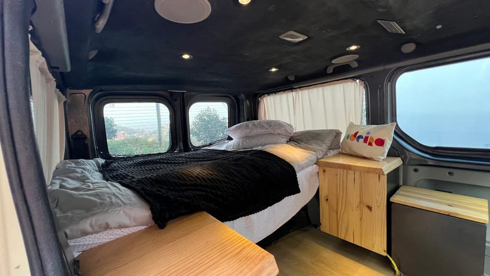 Bed, Photo of the whole room, Bedroom, bunk bed