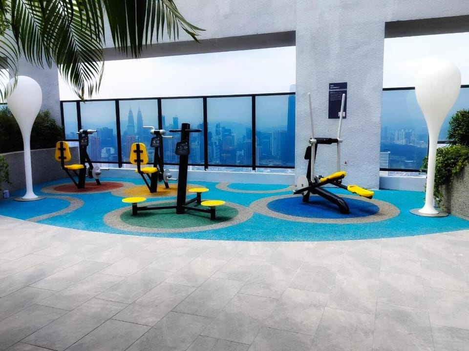 Trion KL Infinity Pool near KLCC 7Pax Apartment in Federal Territory of Kuala Lumpur