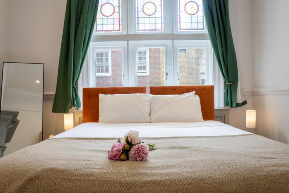 Kula London - Covent Garden Maiden Lane Apartment in City of Westminster