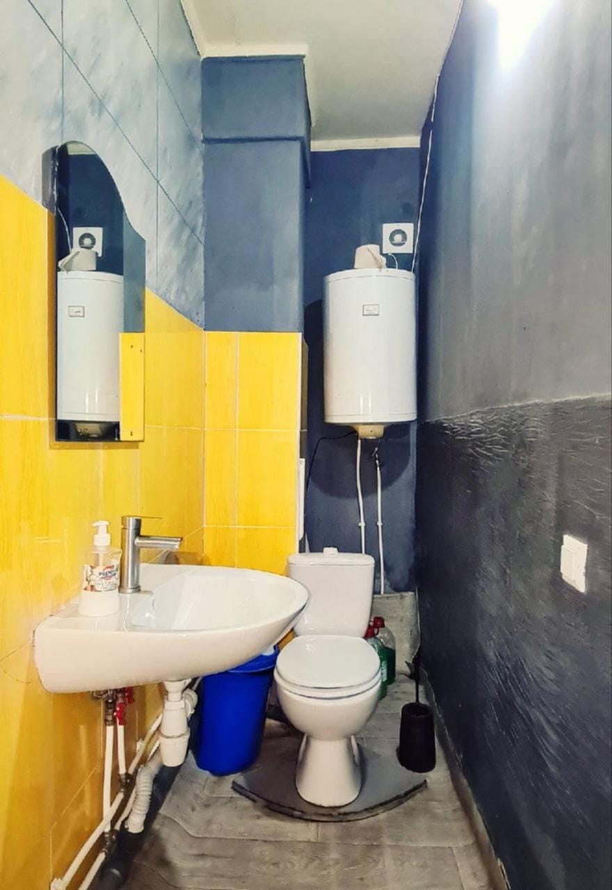 Toilet, Bathroom