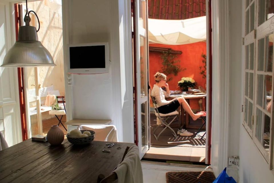 Balkon med udsigt midt i København Apartment in Copenhagen