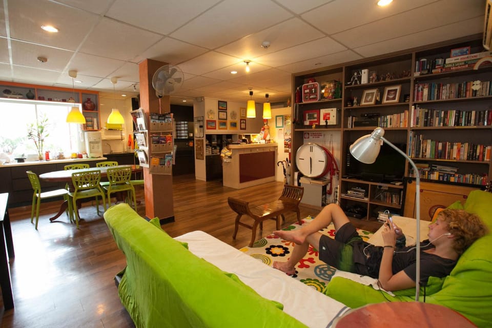 Communal lounge/ TV room