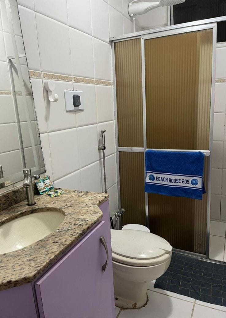 Apartamento em Cabo Frio a 50 metros da praia Quase em frente à praia Apartment in Cabo Frio