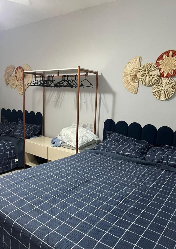 Apartamento em Cabo Frio a 50 metros da praia Quase em frente à praia Apartment in Cabo Frio