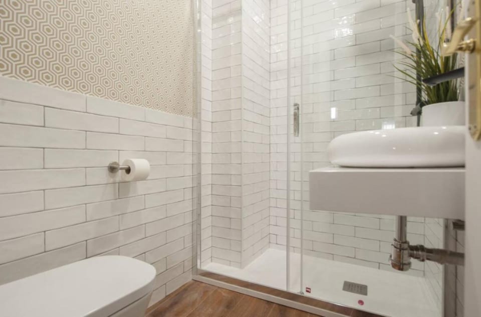 Shower, Toilet, Bathroom