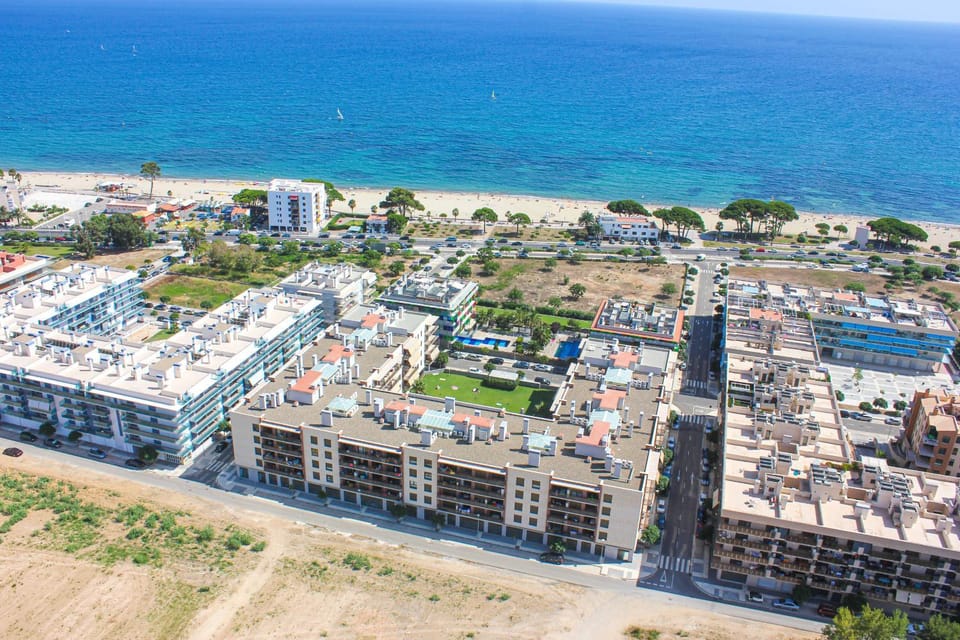 LITORAL COSTA DORADA - AUGUSTA 4D Only Families Apartment in Cambrils