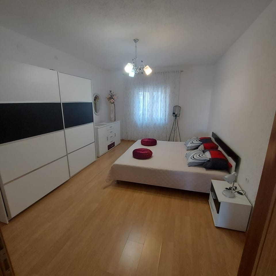 Bed, Bedroom, wardrobe