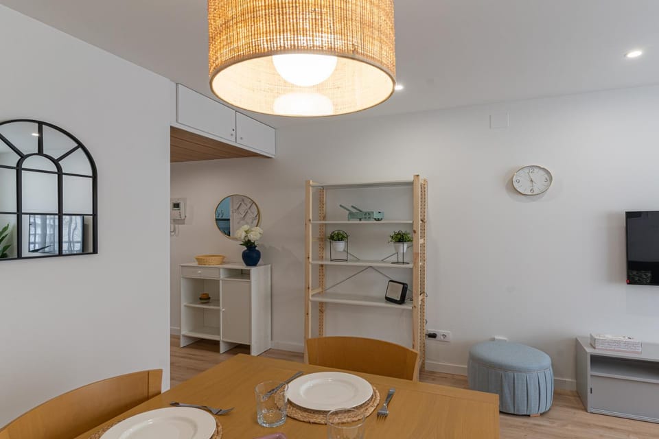 Acogedor apartamento en Camp Nou Apartment in L'Hospitalet de Llobregat