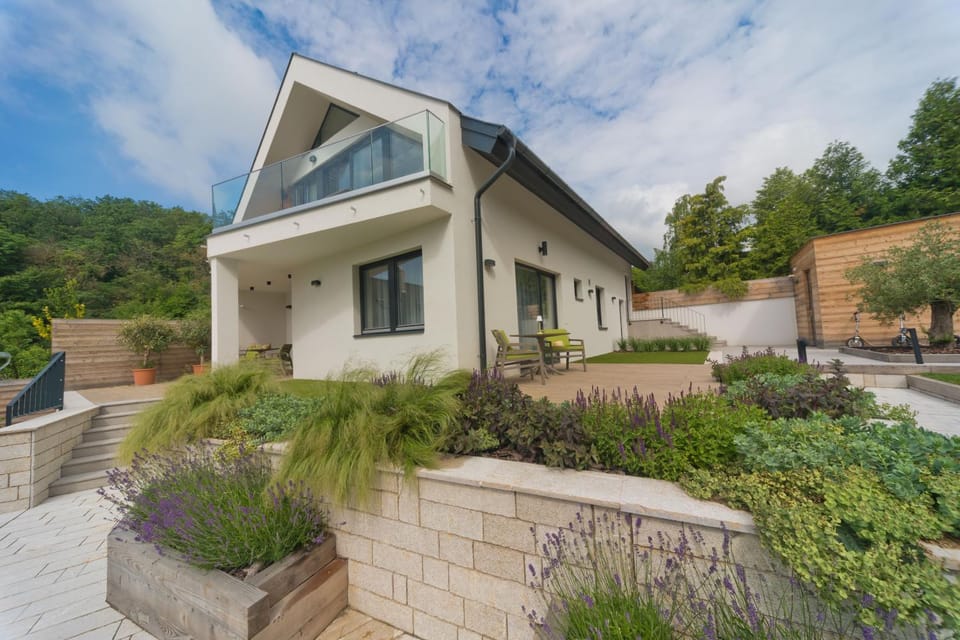 Property building, Natural landscape, Garden view