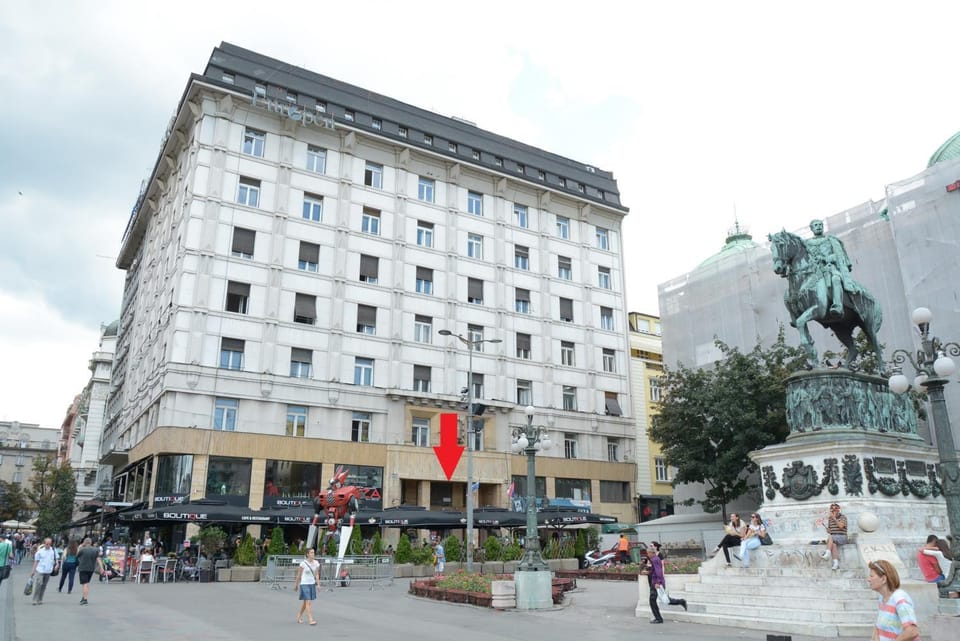 Facade/entrance