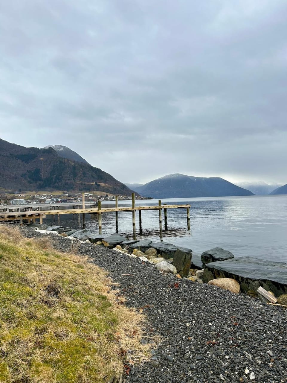 Live right by the Sognefjord Apartment in Vestland