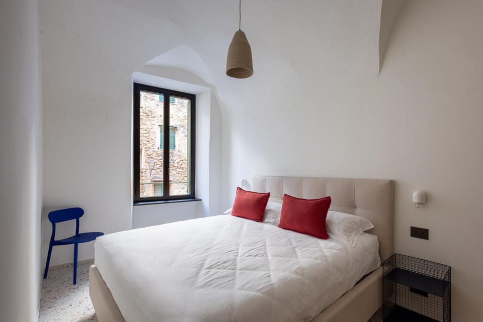 Photo of the whole room, Bedroom, City view, furniture, heating, internet, air conditioner