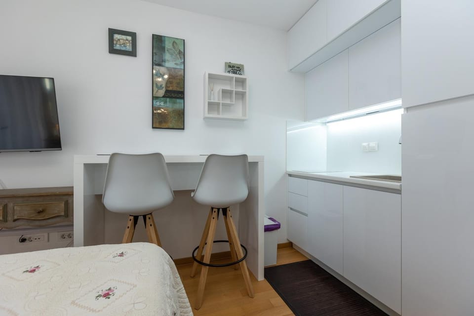 Teny apartment with balcony and private parking Apartment in Zadar