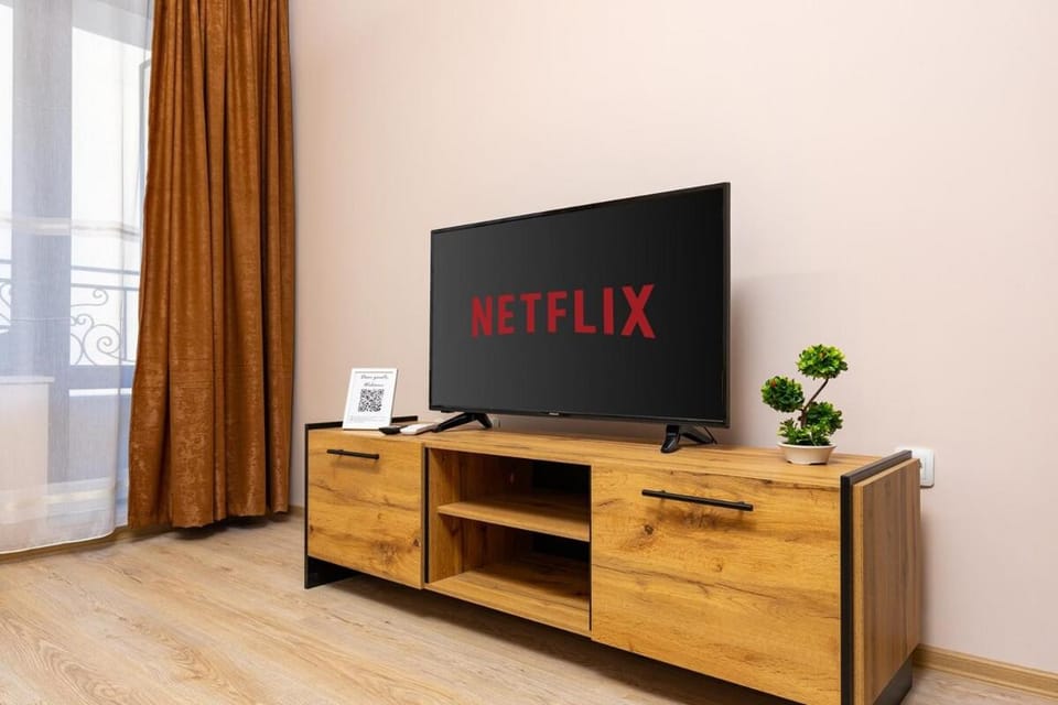 Communal lounge/ TV room, TV and multimedia, Evening entertainment