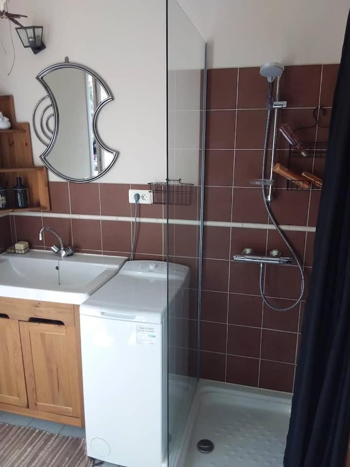 Shower, Bathroom