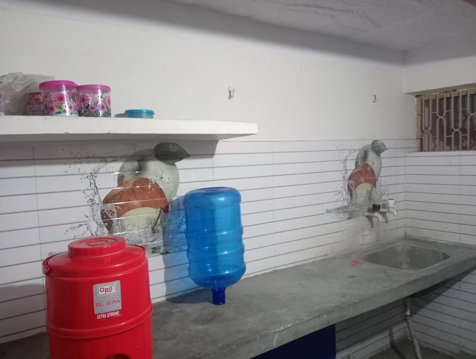 Kitchen or kitchenette, kitchen