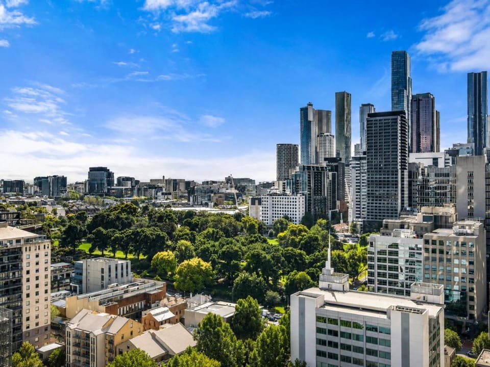 Property building, Day, Neighbourhood, City view, Street view, Location