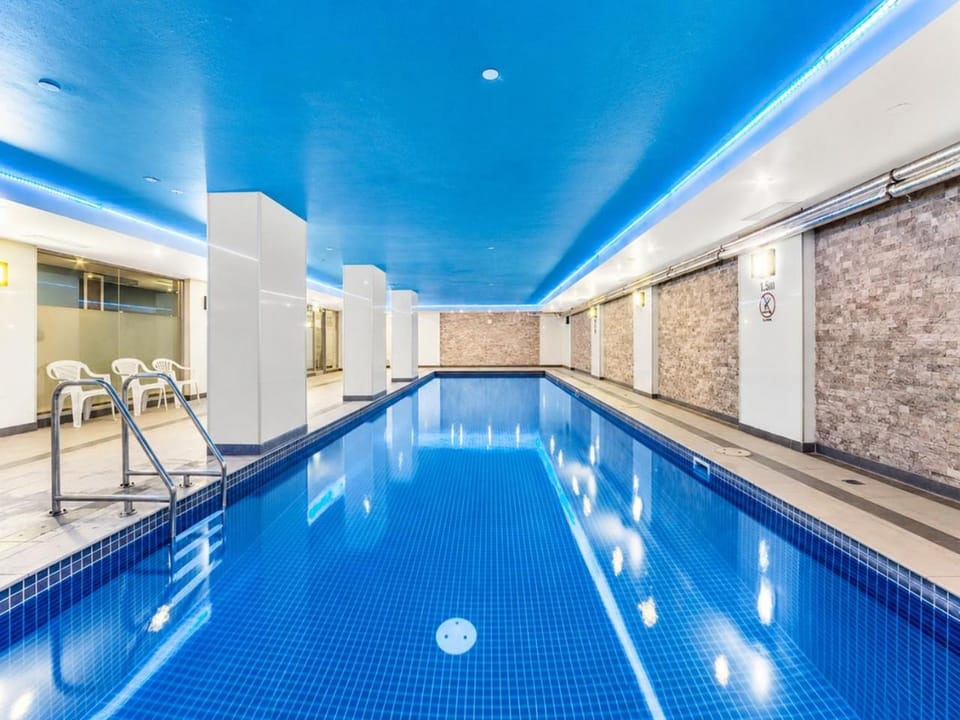 Pool view, Swimming pool