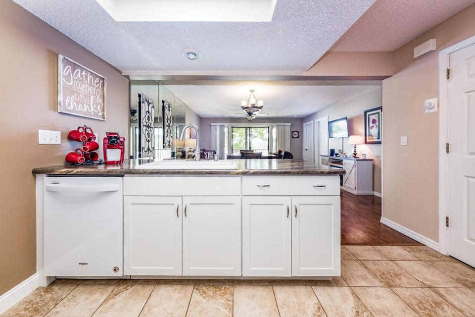 Shorefront Escape at TRL House in Kimberling City