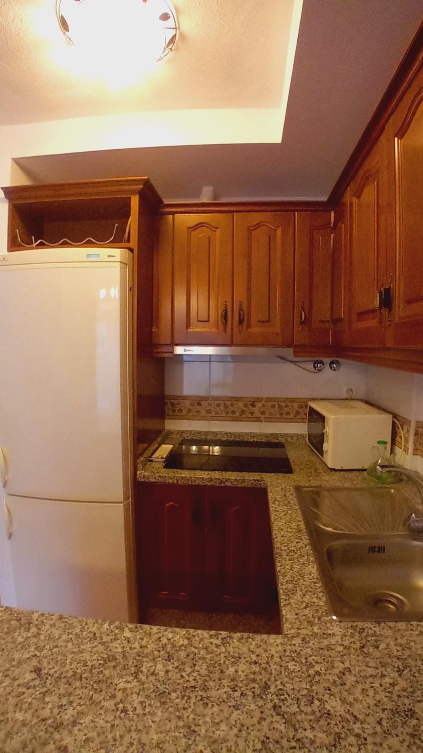 Kitchen or kitchenette, pet friendly, stove