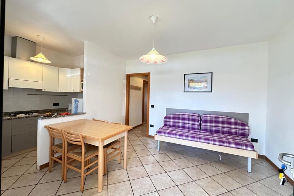 Communal lounge/ TV room, Bed, Living room, Dining area, kitchen