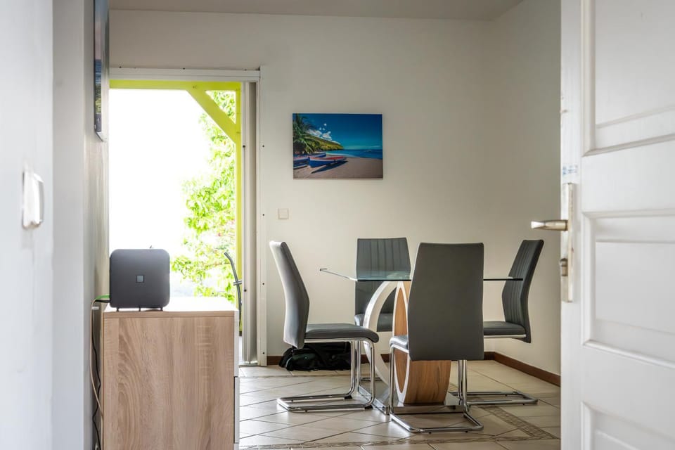 Duplex spacieux et terrasse avec belle vue Apartment in Fort-de-France